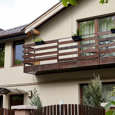 Apartament Rozelor Брашов Екстериор снимка