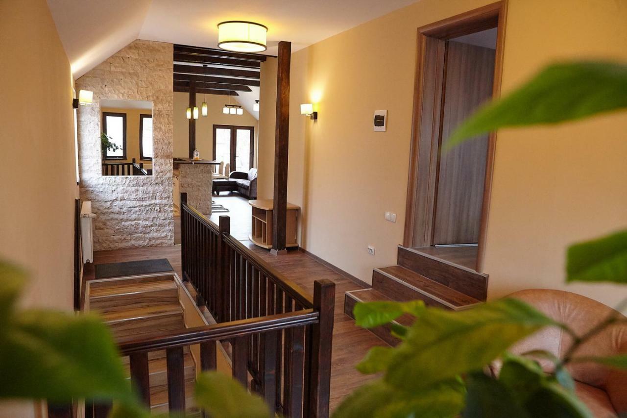 Apartament Rozelor Брашов Екстериор снимка